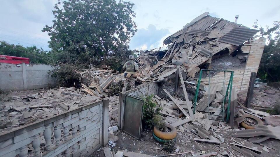 В результате атаки противника в Константиновке повреждены школа и 20 жилых домов