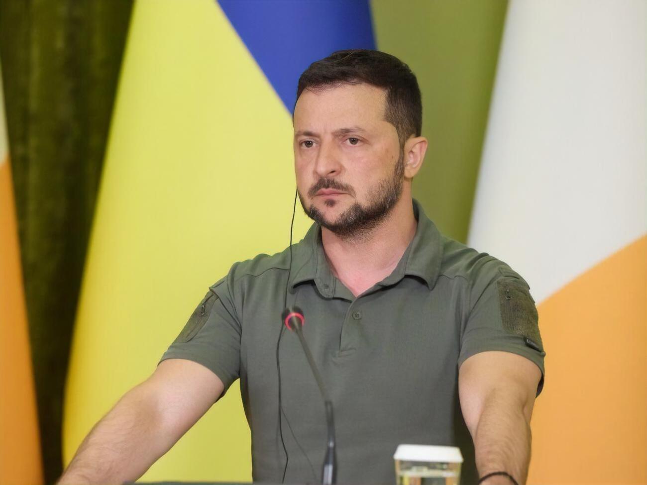 Зеленский сообщил, что на заседании ставки заслушали глубокий аналитический доклад украинской разведки по замыслам противника "на короткую и длительную перспективу"