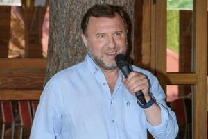 Украинская таможня – это полуголодная собака, которая охраняет склад с сосисками