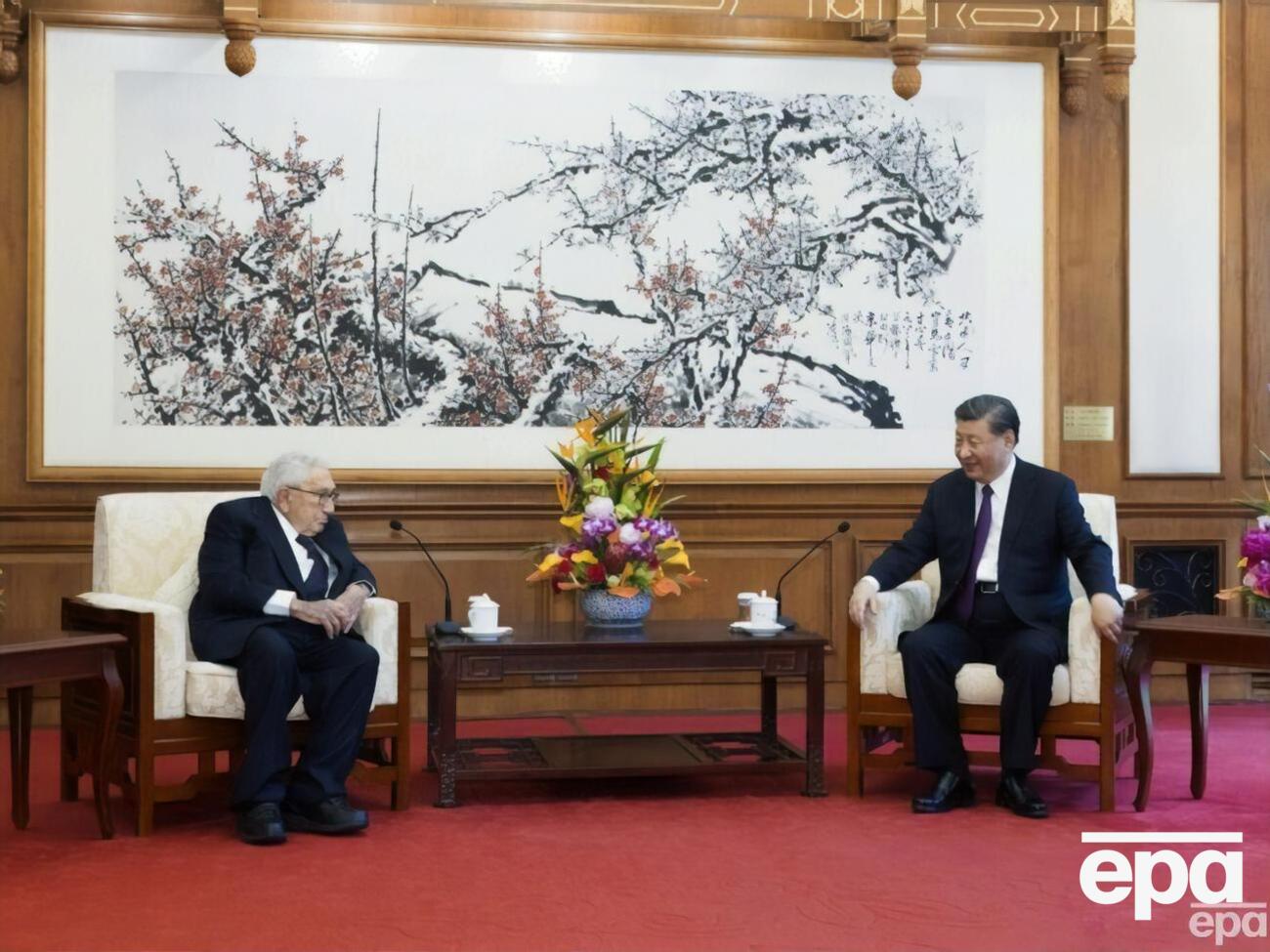 Киссинджер встретился с Си Цзиньпином и другими представителями власти Китая