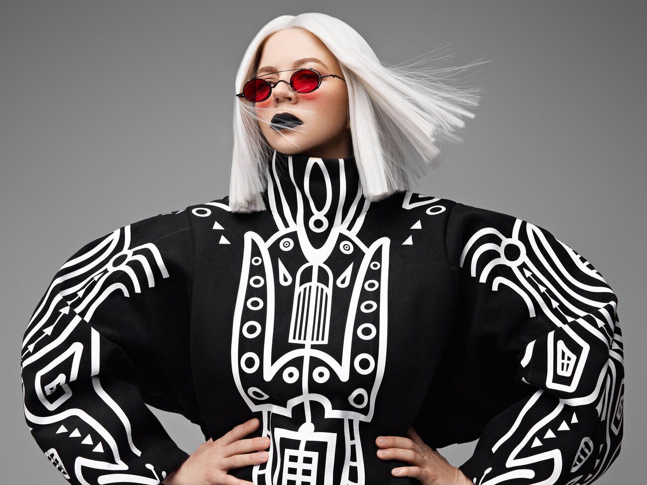 Жижченко: Каждый трек альбома поднимает свою проблематику: ПТСР на&nbsp;уровне нации, вынужденный переезд, потерю родных, потерю дома,&nbsp;жилья, предназначения, работы или даже собственного пространства