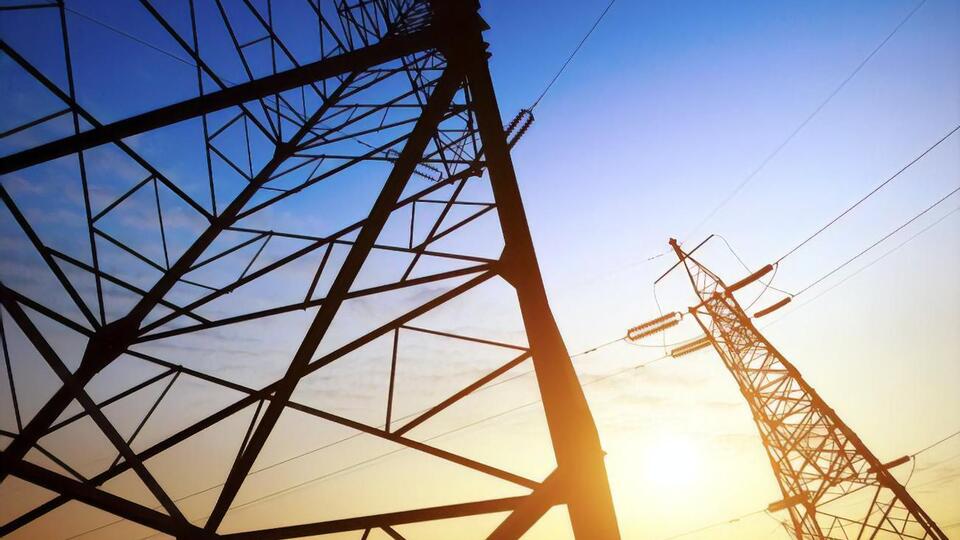 Минулої осені й узимку російські окупанти регулярно атакували енергетичну інфраструктуру України