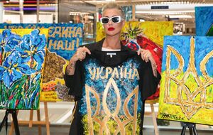 В рамках презентации состоялась выставка работ художницы. Кроме того, Третьяк расписала часть новой коллекции одежды