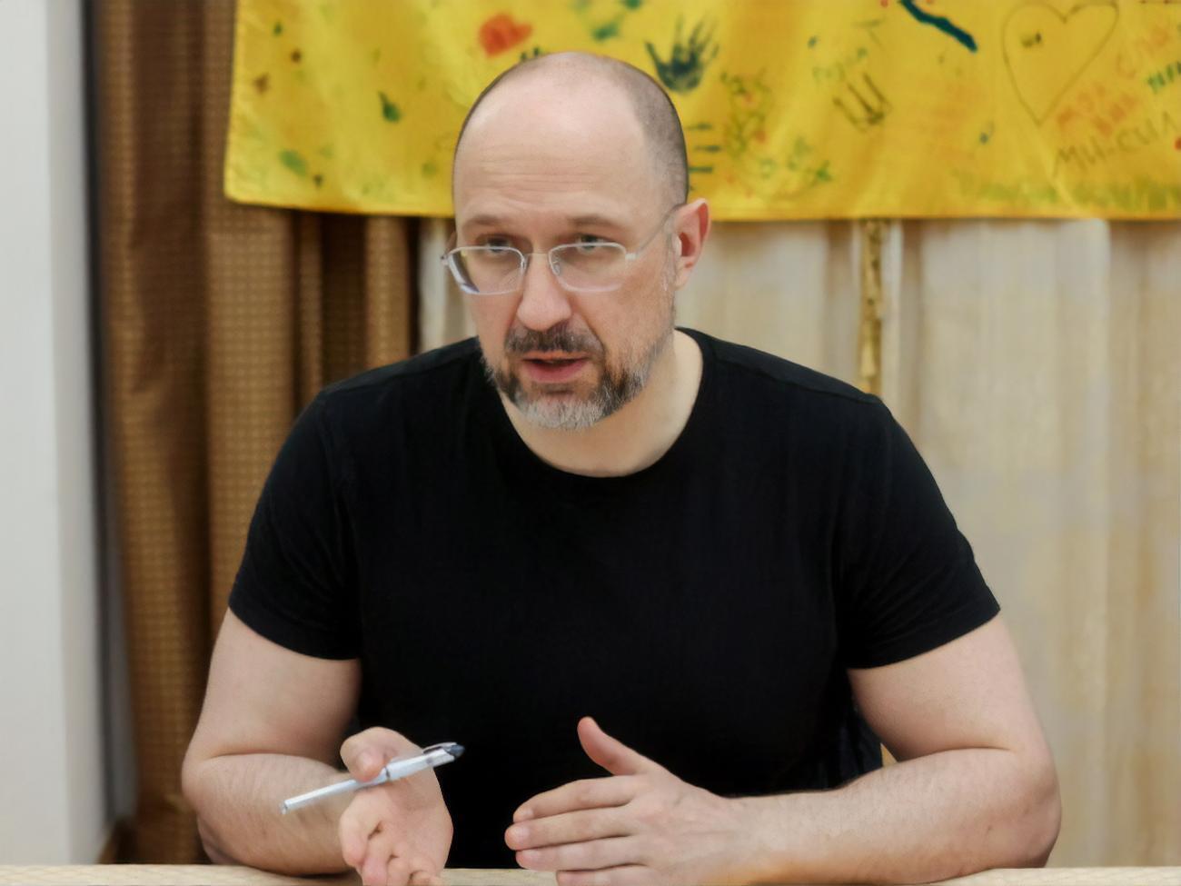 Шмыгаль: Поручено обеспечить защиту объектов теплоэнергетической инфраструктуры Украины от российских обстрелов