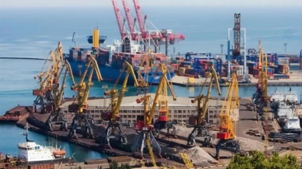 Росія водночас зберігає можливість вільно торгувати й отримувати доходи від експорту, підкреслили у Федерації