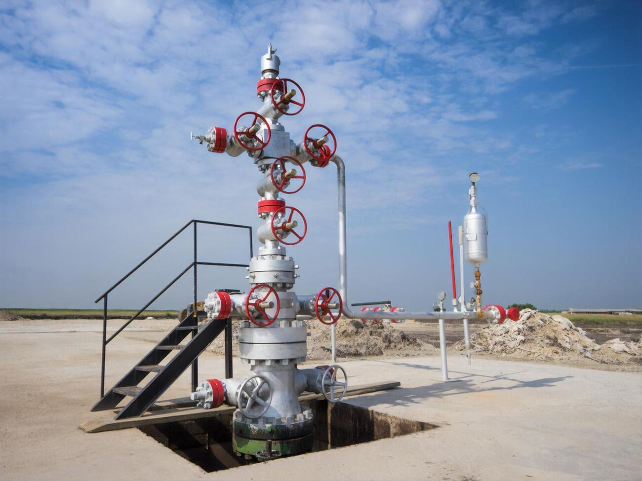 В июне 2022 года Кабинет Министров Украины запретил экспорт газа и угля
