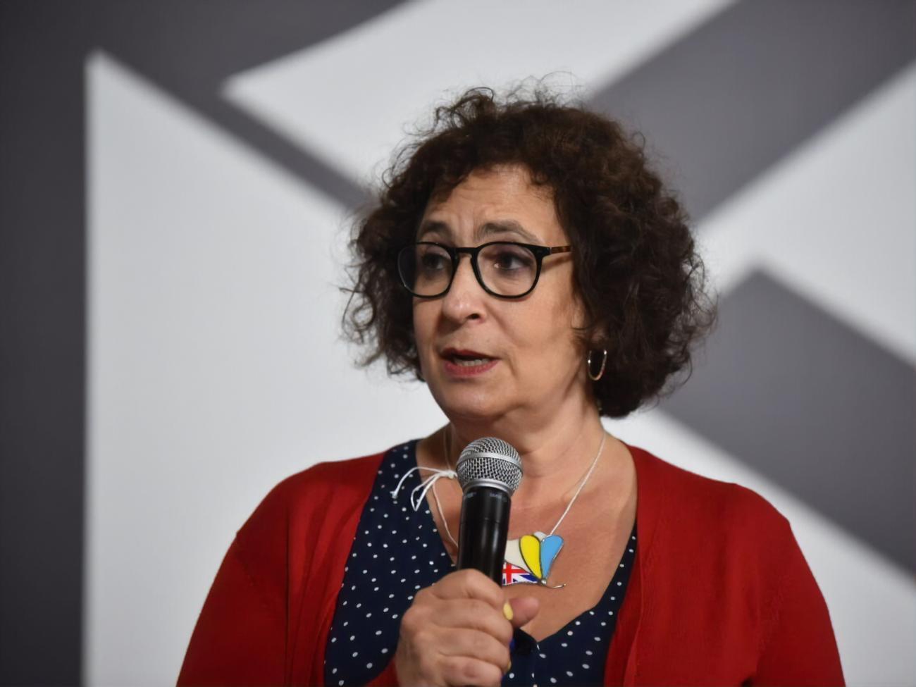 Симмонс предположила, что оккупанты пытаются настроить украинцев против лидеров страны