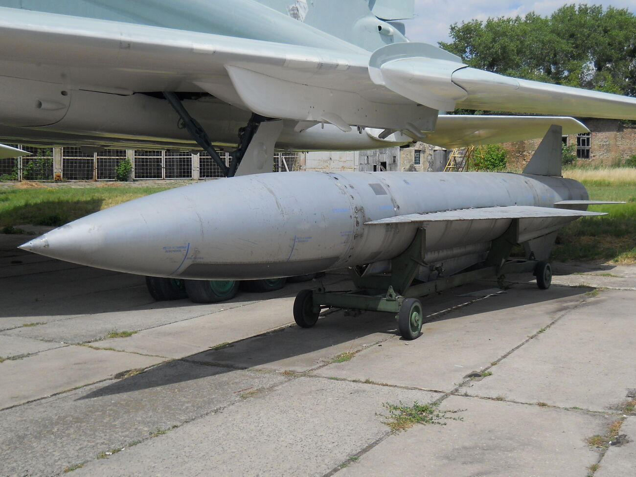 Игнат говорил, что сбивать российские Х-22 могли бы системы ПВО SAMP-T и Patriot