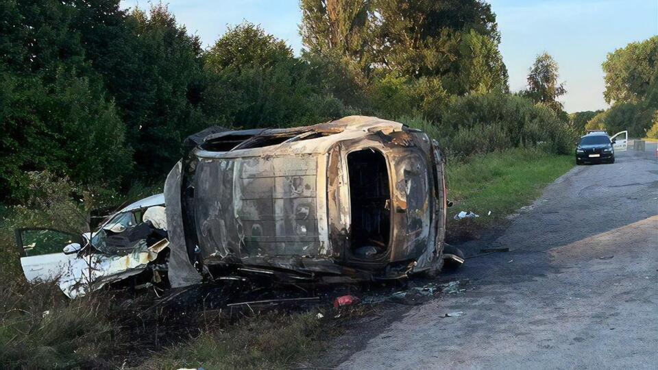 Четверо людей загинули у ДТП у Хмельницькій області, троє вижили
