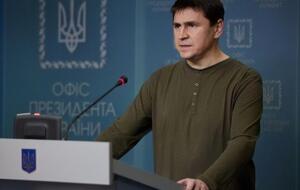 Подоляк подчеркнул, что "у справедливости длинные руки" и оккупантам, уверенным в собственной безнаказанности, не избежать расплаты