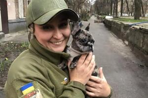 Кроха зазначила, що про те, що її "ніхто не звав", говорять цивільні