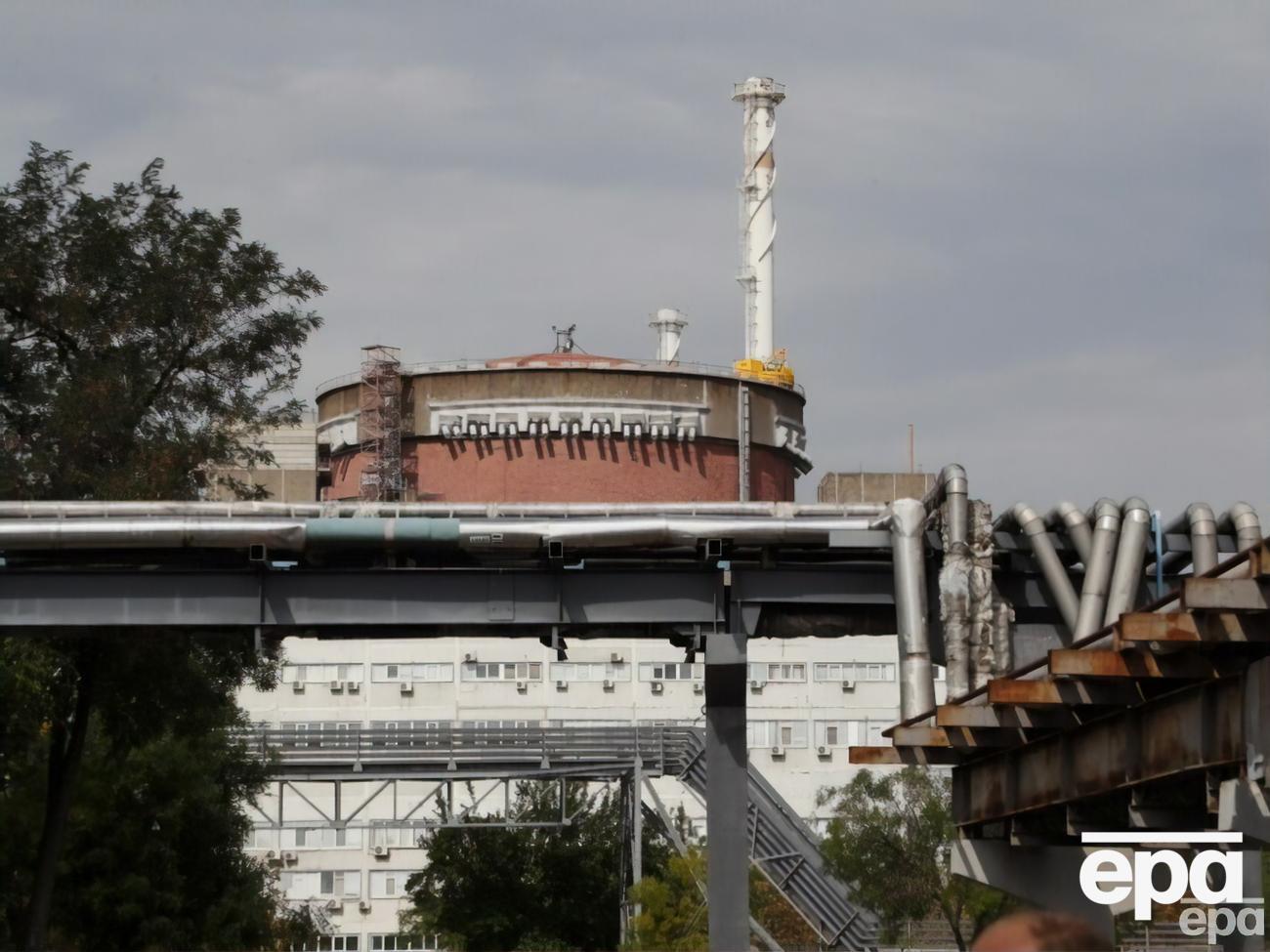 Эксперты нашли несколько мин, расположенных в буферной зоне между внутренними и внешними ограждениями по периметру ЗАЭС