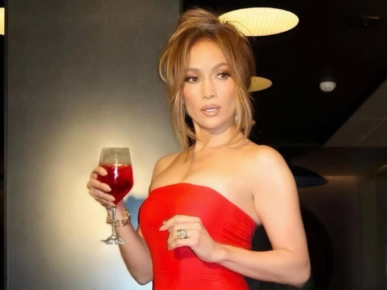 Лопес 24 липня виповнилося 54 роки