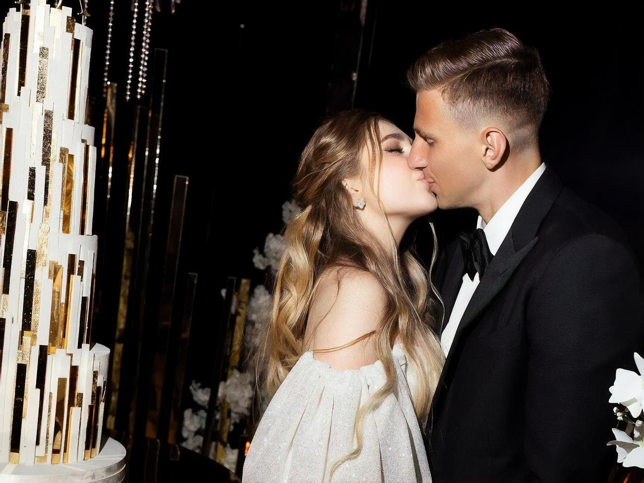 Забарный состоит в отношениях со своей избранницей с 2018 года