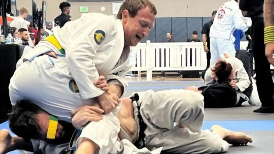 Цукерберг веде активний спосіб життя