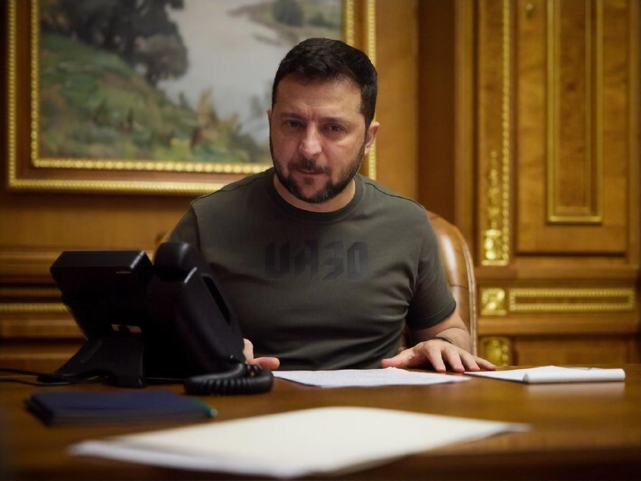 Президент розповів британському прем'єру про останні атаки РФ на південь країни