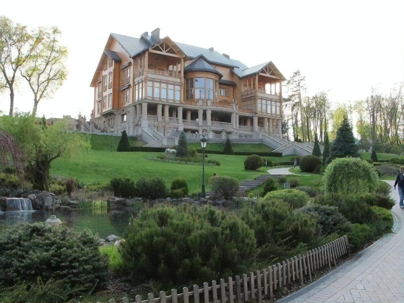 Справу про заволодіння родиною Януковичів резиденції "Межигір'я" почнуть розглядати у ВАКС 2 серпня