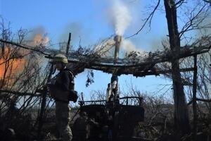 Артиллерийские дуэли в войне происходят практически постоянно, отмечают украинские защитники