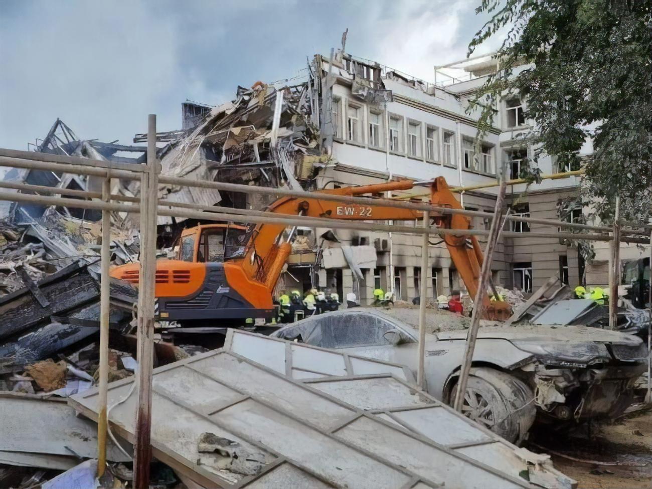 Больше недели Россия терроризирует южные регионы Украины, отметил Шмыгаль