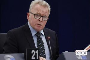 За словами Войцеховського, Євросоюз готовий сприяти експорту всього українського зерна так званими дорогами солідарності