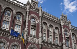 Второй квартал подряд кредитные стандарты для населения смягчаются, отметили в НБУ