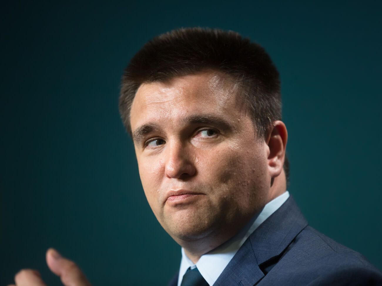 У Китаї відбуваються безпрецедентні події – Ван І знову став главою МЗС. Пекін може почати рух у бік США