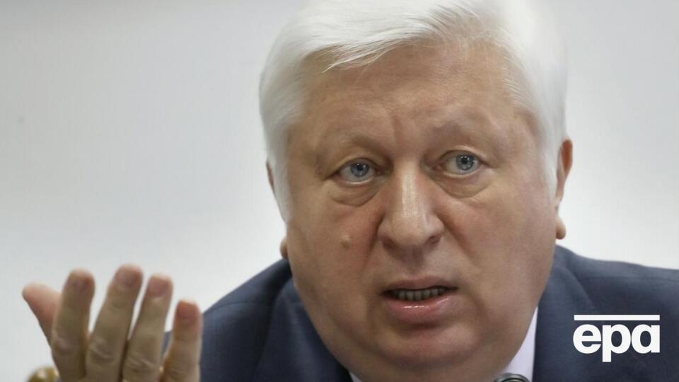 Колишнього генпрокурора обвинувачують у корупції і зловживанні службовим становищем