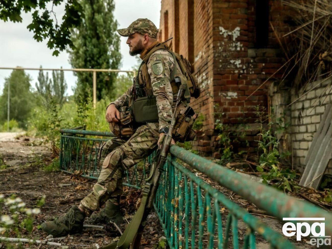 Українські захисники стримують наступ окупантів на лиманському та куп'янському напрямках і успішно наступають на південному фланзі Бахмута, повідомила Маляр