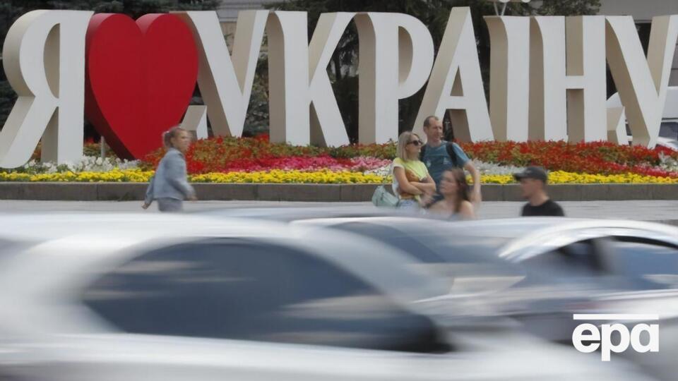 Кількість українців, які вважають, що загалом у країні події розвиваються у правильному напрямі, зросла після початку повномасштабної війни