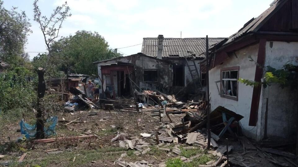 Окупанти регулярно обстрілюють населені пункти Донецької області