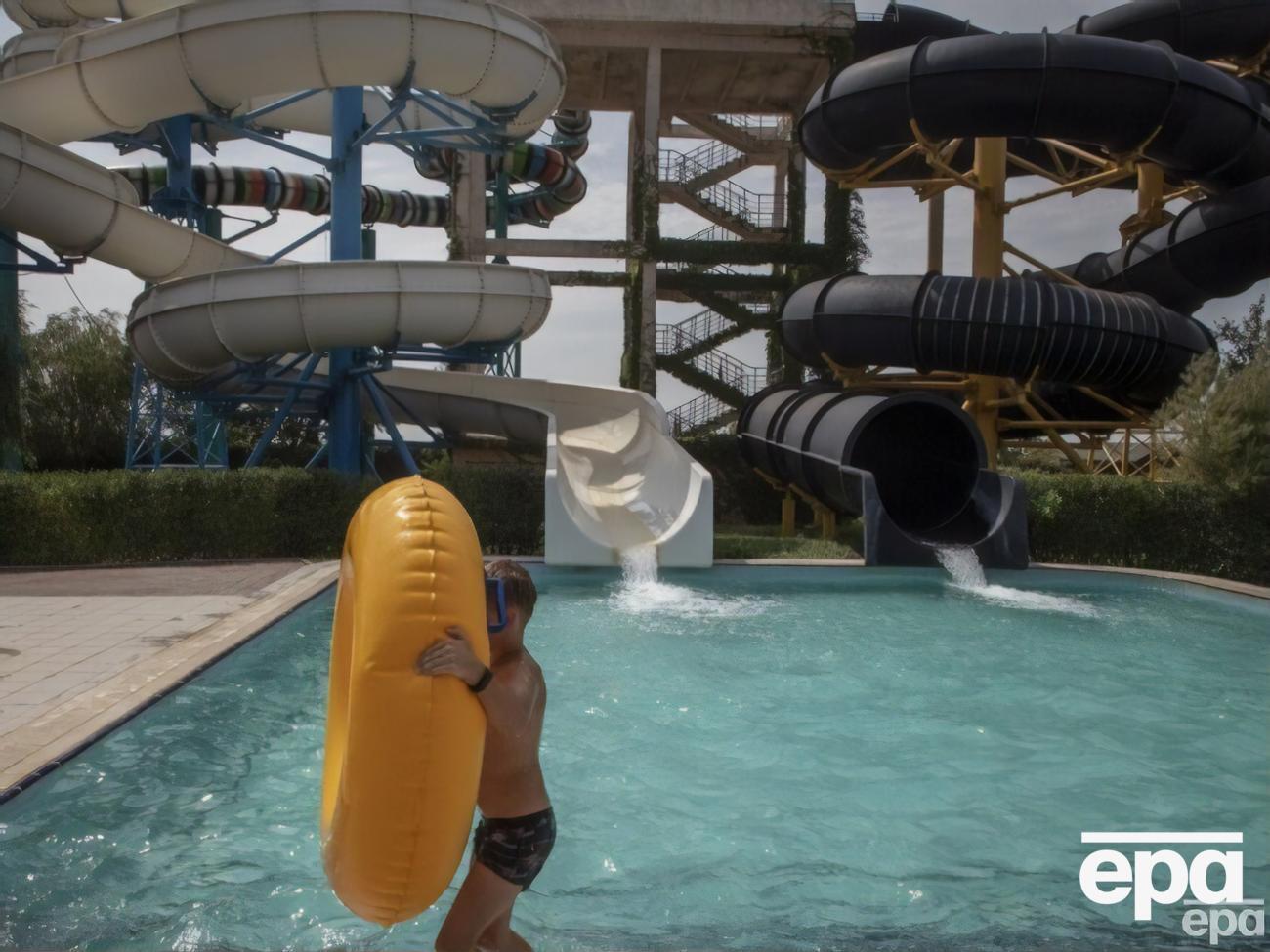 Окупанти хочуть знову відкрити аквапарк у Бердянську