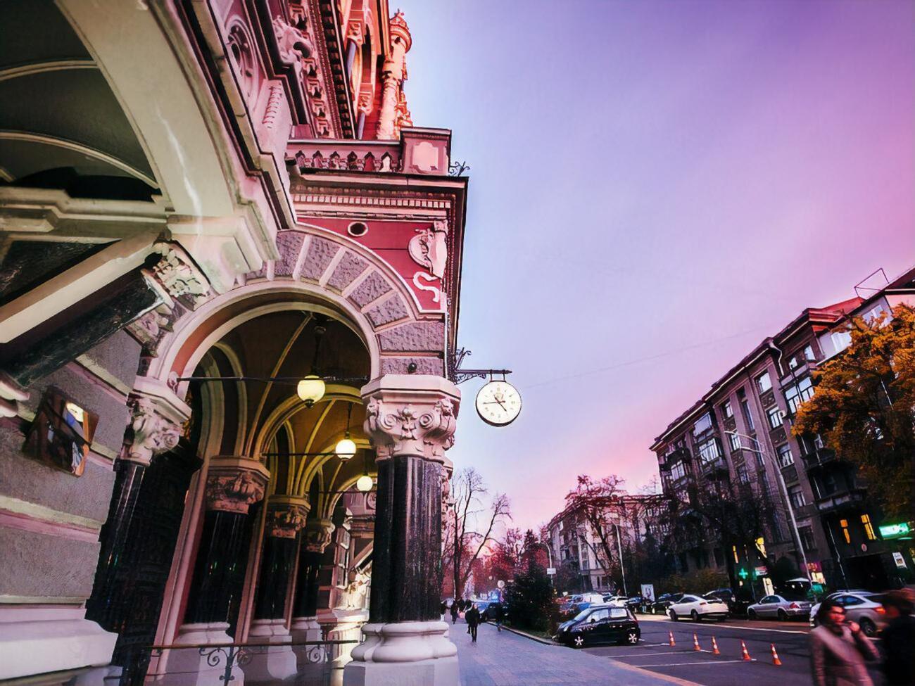 НБУ удерживал учетную ставку на уровне 25% более года