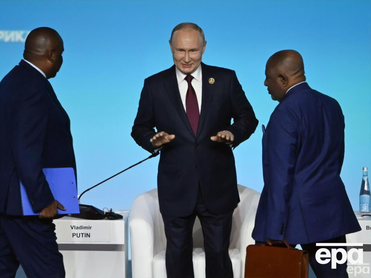 Путін хоче замінити українське зерно російським для африканських країн