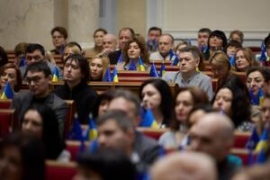 Ініціаторами нового законопроєкту про поновлення електронного декларування стали деякі нардепи з різних фракцій, а також спікер Стефанчук