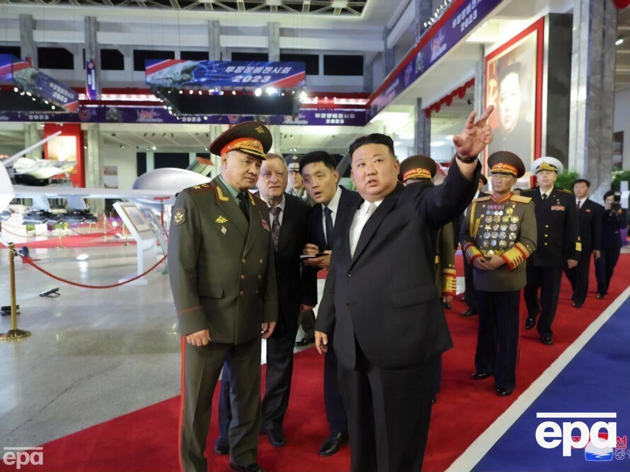 Шойгу и Ким Чен Ын посетили выставку вооружений