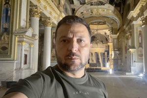 Зеленский посетил Свято-Преображенский кафедральный собор в Одессе