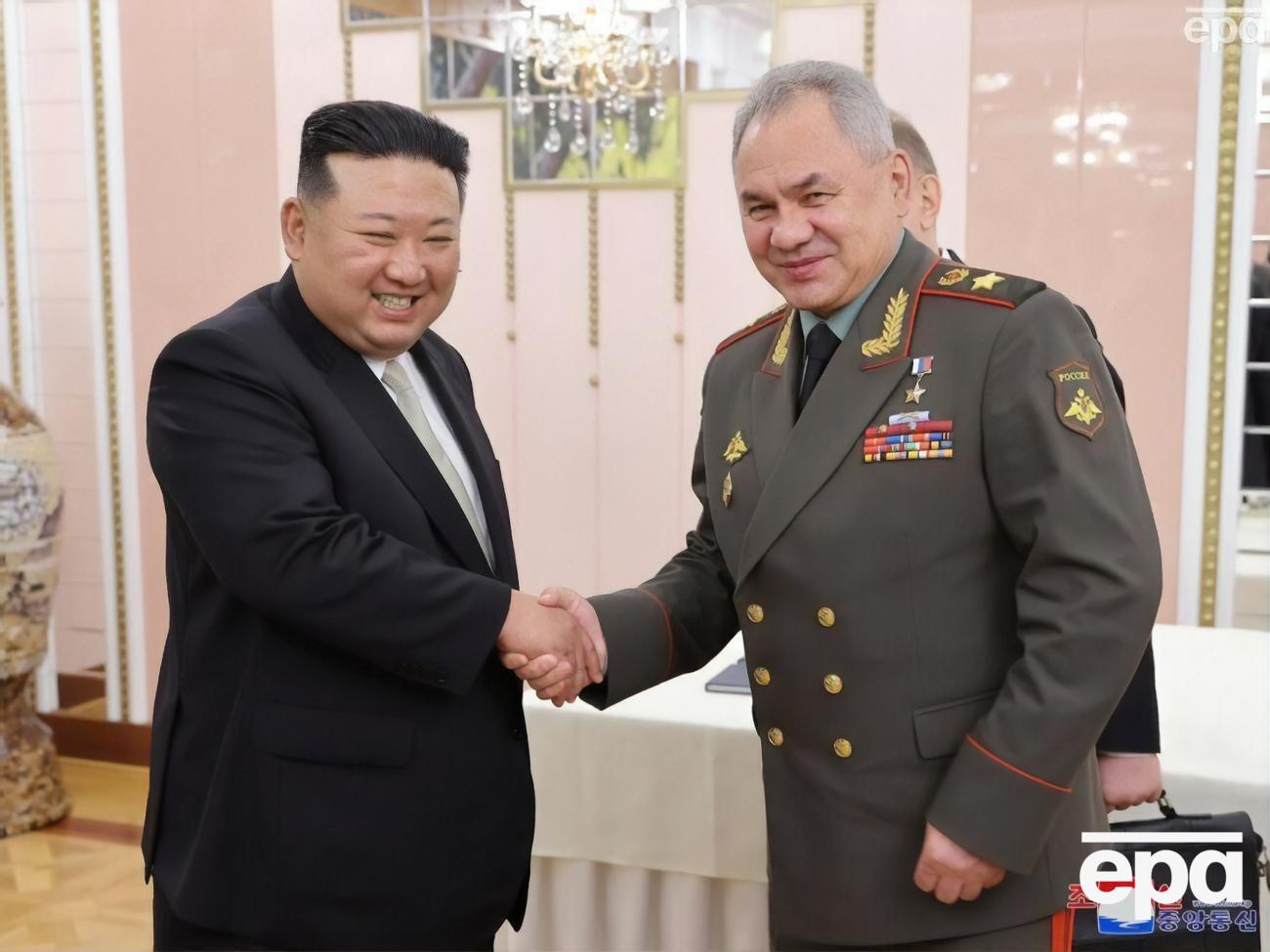 Встреча Шойгу с Ким Чен Ыном и другие мероприятия визита показывают, как пагубно Москва влияет на сохранение международного мира, заявили в Госдепе