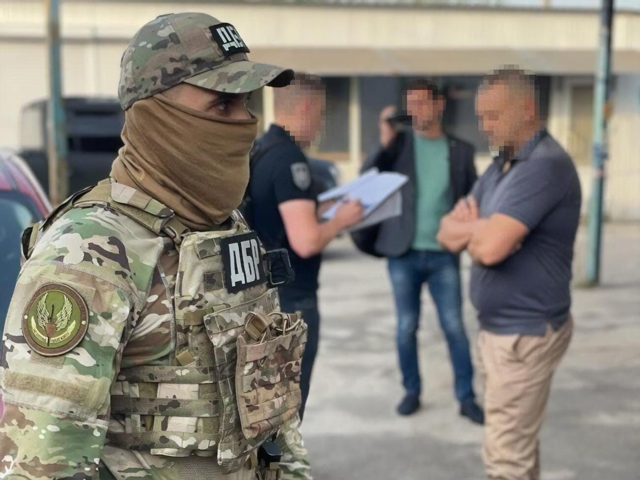 У ДБР повідомили, що затриманого відправили під арешт