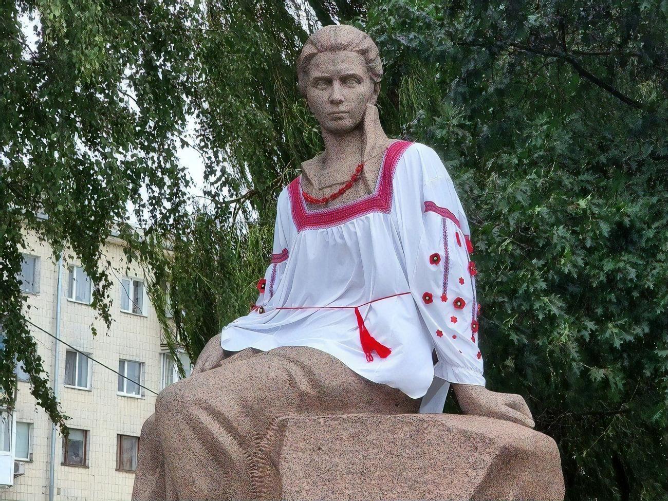 Леся Українка народилася 25 лютого 1871 року у Звягелі