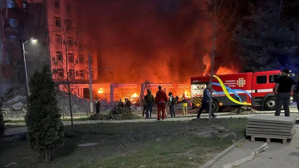 Окупанти змогли влучити в будівлю СБУ у Дніпрі лише з третього разу