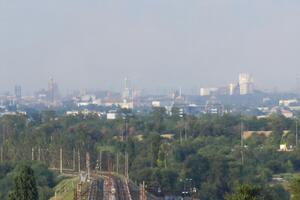 Ракета у Запоріжжі впала на відкритій місцевості, повідомили у міськраді