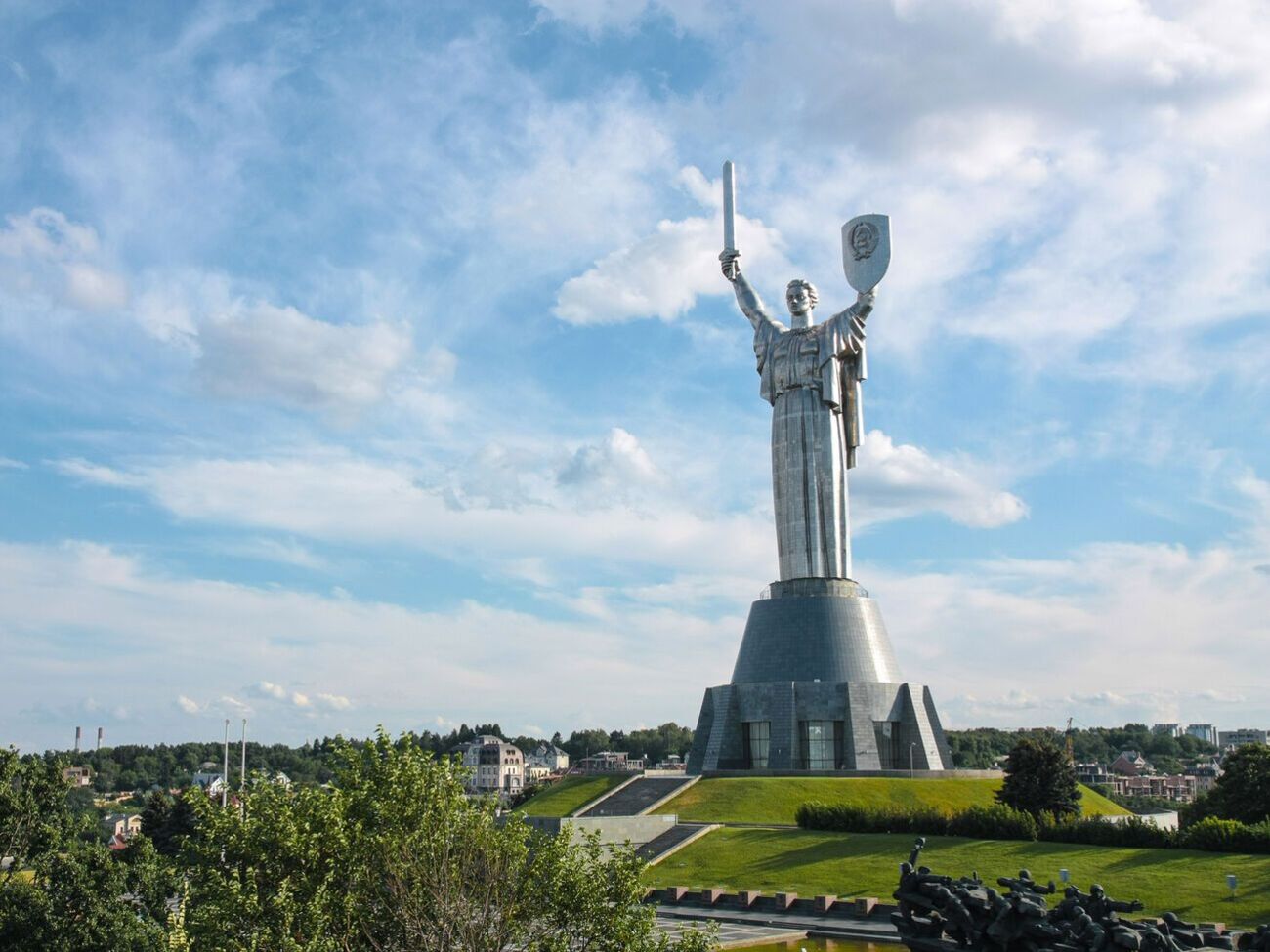 Монумент хотят переименовать на "Украина-мать"