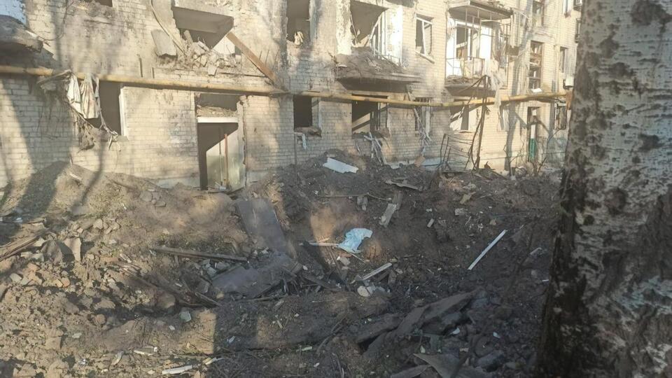 Российские захватчики за сутки совершили 75 обстрелов, в результате чего зафиксировано 33 сообщения о разрушениях
