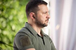 Поки Крим – під російською окупацією, це означає лише одне – війна ще не закінчилася, зазначив Зеленський