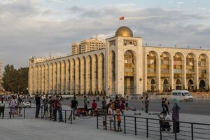 Менять отчество на матчество в Кыргызстане можно будет с 18-летнего возраста