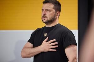 Зеленський прибув із візитом в Івано-Франківськ