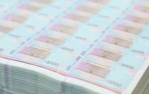 Шмыгаль отметил, что правительство направило в местные бюджеты 92 млрд грн трансфертов за полгода