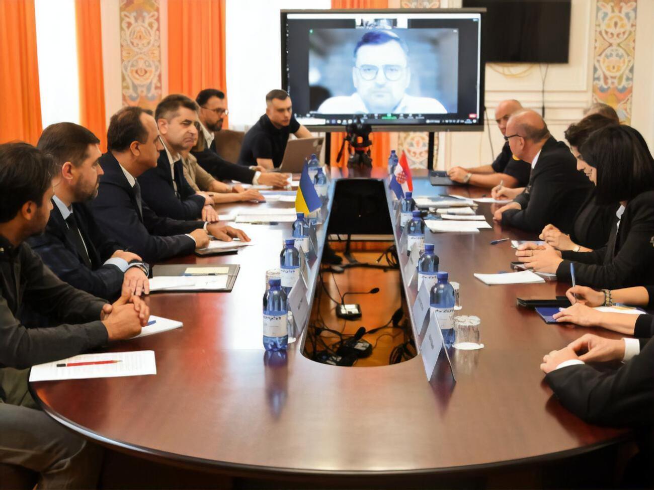 Переговори і пресконференція в Києві відбулися частково в дистанційному форматі: Кулеба перебуває на самоізоляції після позитивного тесту на COVID-19