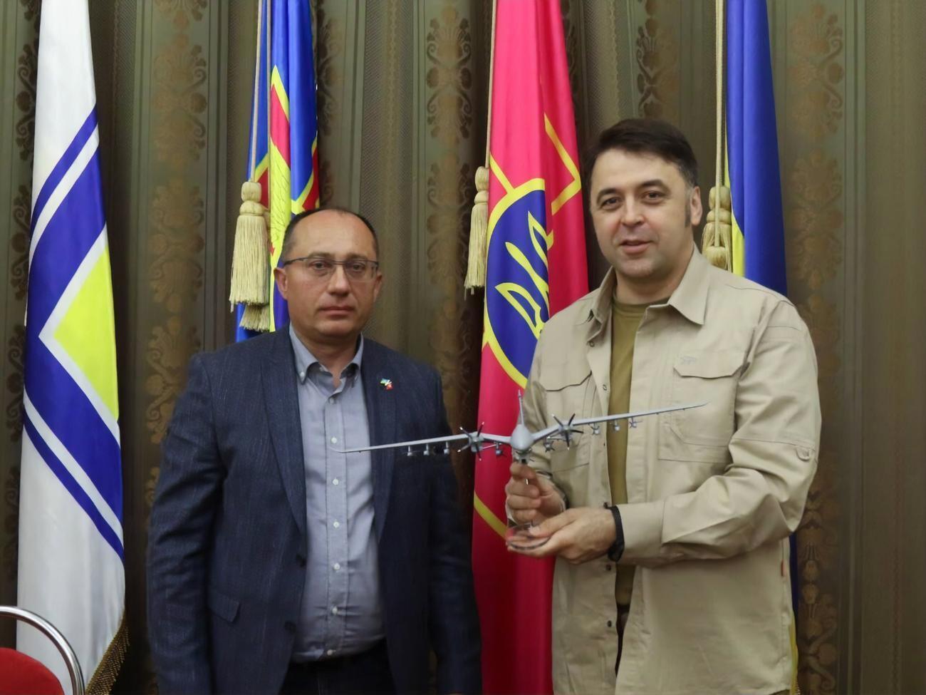 В Україні з'явиться сервісний центр для обслуговування безпілотників Bayraktar