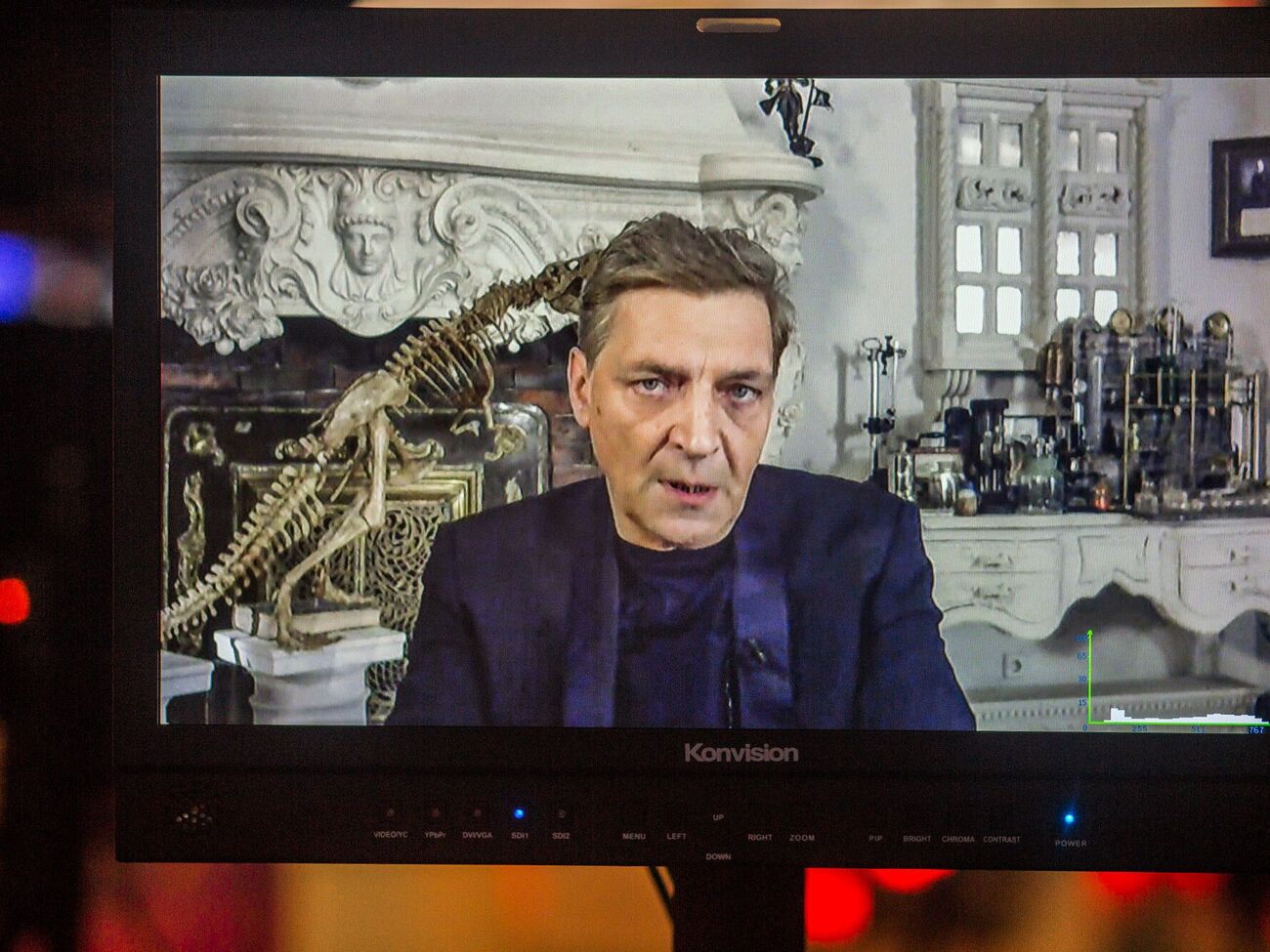 В Батуми грузинский народ щедро поделился яйцами с народом, яиц не имеющим. "День презрения" к россиянам может стать красочным фестом